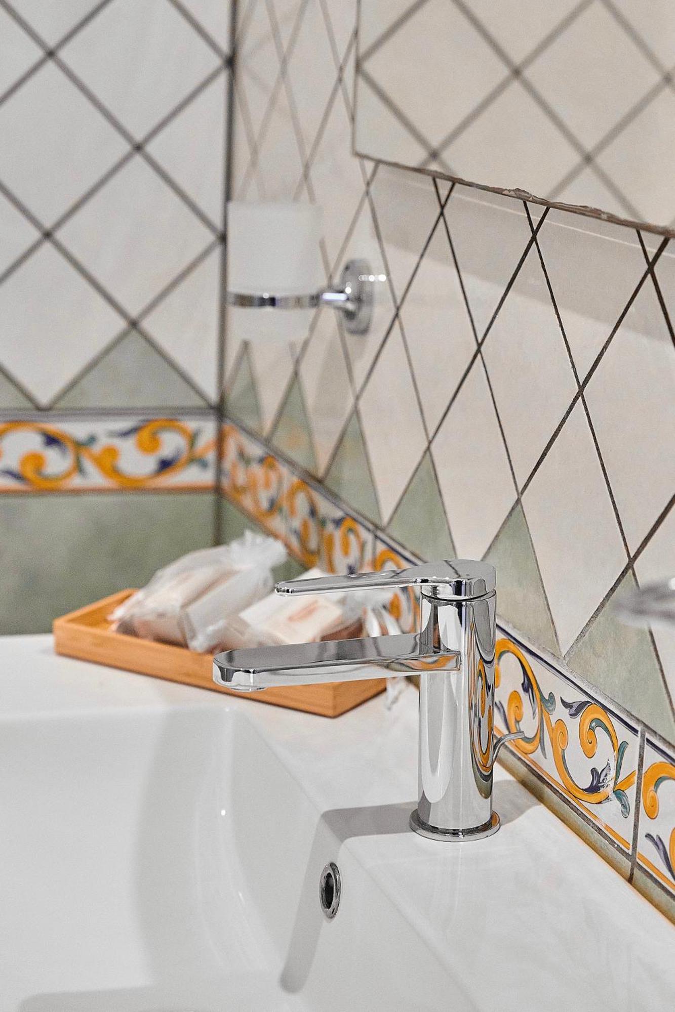 Gioielli House Pompei Bed & Breakfast ภายนอก รูปภาพ