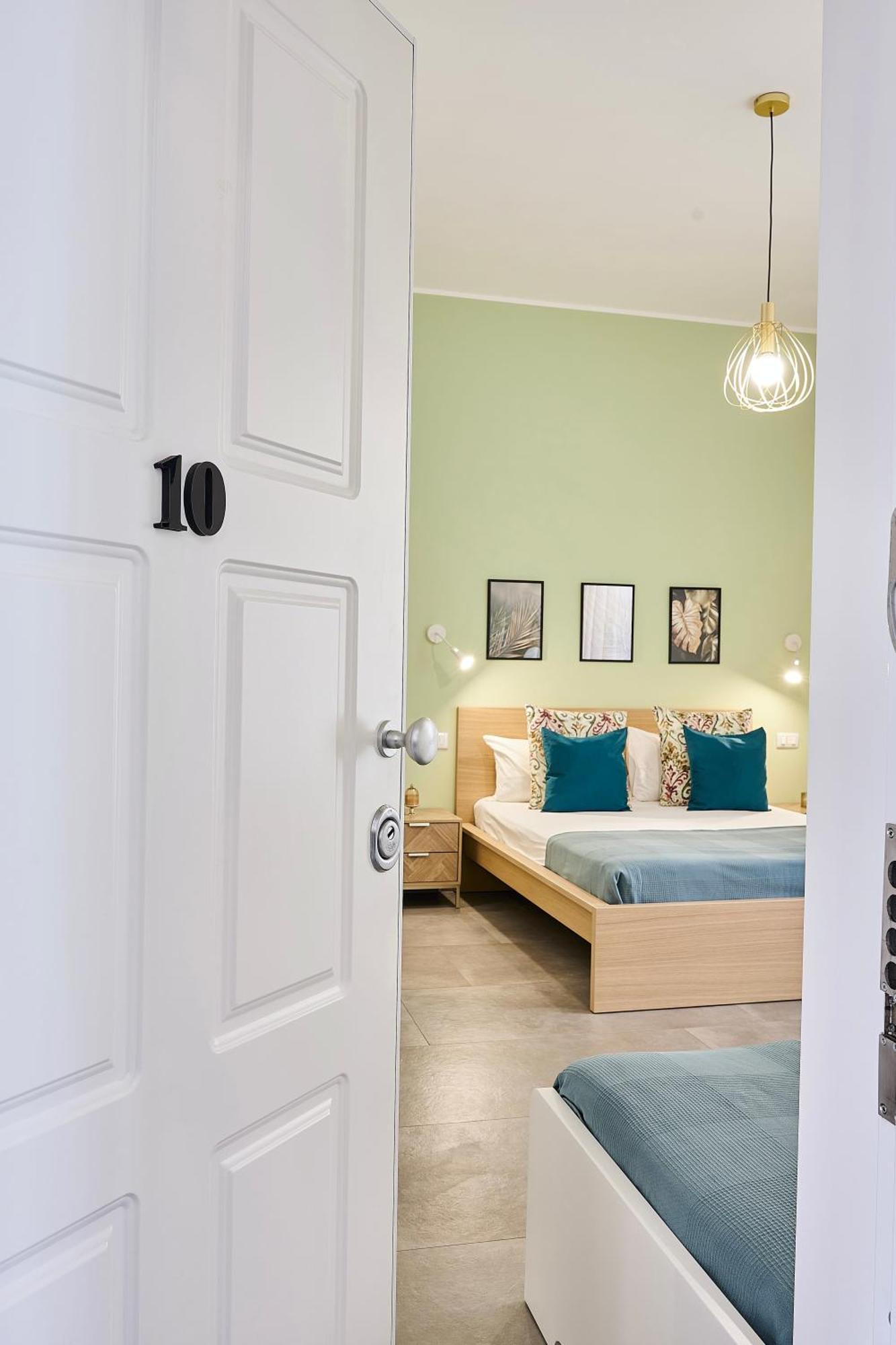 Gioielli House Pompei Bed & Breakfast ภายนอก รูปภาพ